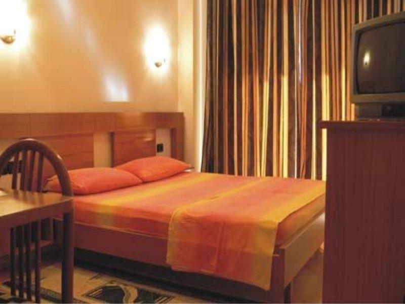 Paradise Beach Hotel Radhimë Quarto foto
